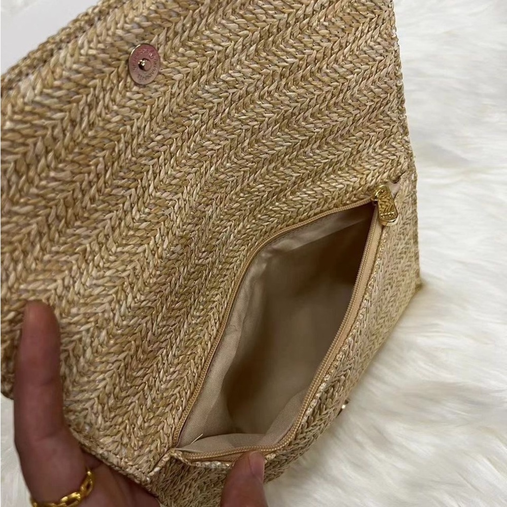 Dior Natural Straw Clutch with Embroidered Logo - Picture 4 of 4